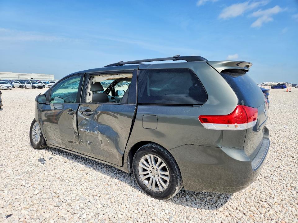 2012 Toyota VIN 5TDYK3DC5CS268496 COPART salvage auction — FRONT END, Tx - Salvage Vehicle Title, sold $725 on 2026-07-23 (photo 2)