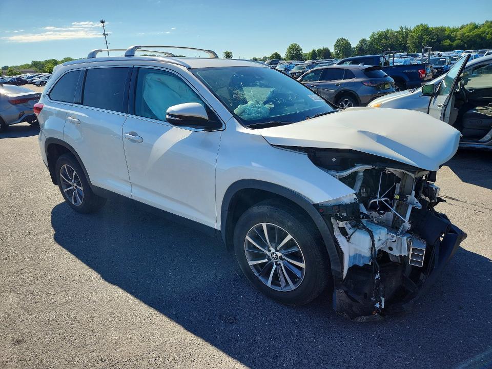 2019 Toyota VIN 5TDJZRFH8KS605797 COPART salvage auction — FRONT END, Nj - Cert Of Title-Salvage, sold $7,000 on 2026-07-30 (photo 4)