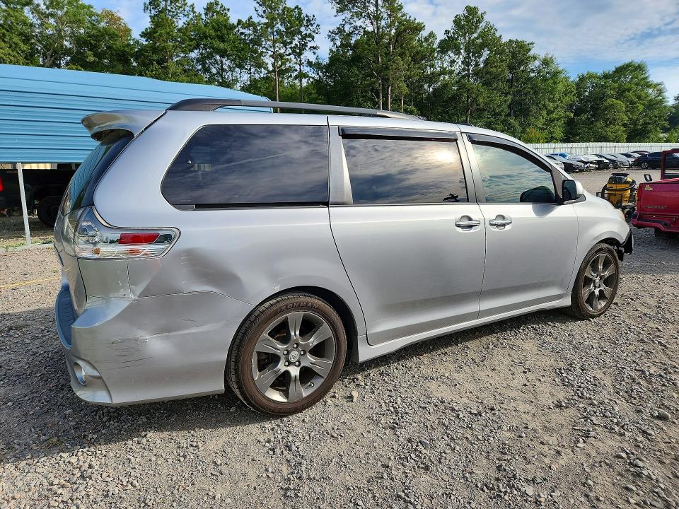 2016 Toyota Sienna VIN 5TDXK3DC2GS728019 COPART salvage auction — FRONT END, Ga - Cert Of Title-Salvage, sold $175 on 2026-07-21 (photo 3)