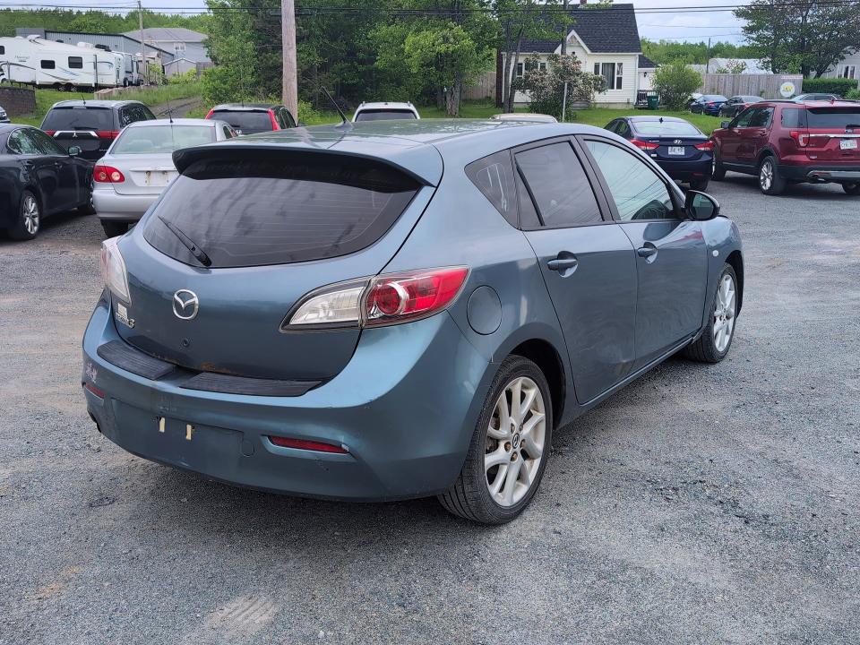 2010 Mazda 3 VIN JM1BL1HF9A1299336 COPART salvage auction — NORMAL WEAR, Ns - Cert Of Registration (P), sold $450 on 2026-07-15 (photo 4)