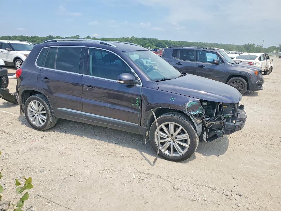 2016 Volkswagen Tiguan VIN WVGBV7AX8GW568465 COPART salvage auction — FRONT END, Mo - Salvage Certificate Of Title, sold $1,200 on 2026-08-18 (photo 4)