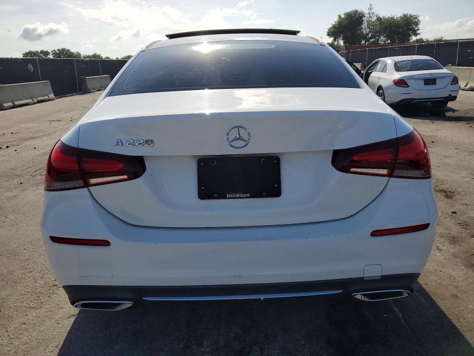 2020 Mercedes-benz A-klasse VIN W1K3G4EBXLW045707 COPART salvage auction — MINOR DENT/SCRATCHES, Fl - Certificate Of Title, sold $6,500 on 2026-07-28 (photo 6)