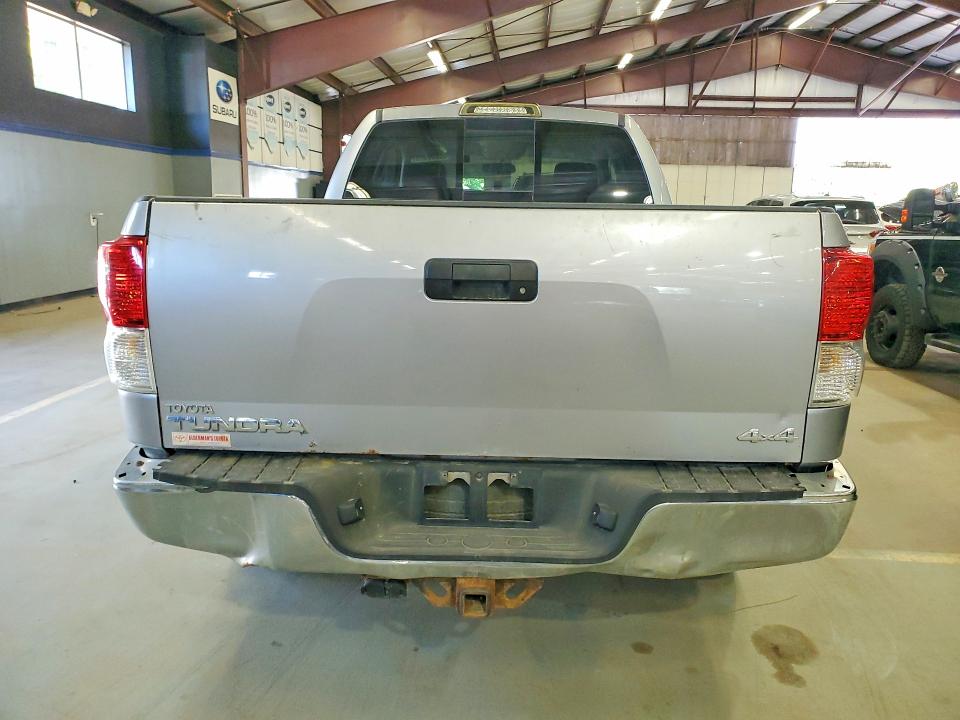 2010 Toyota Tundra VIN 5TFUM5F14AX013328 COPART salvage auction — REAR END, VT - CERTIFICATE OF TITLE, sold $6,000 on 2026-07-02 (photo 6)