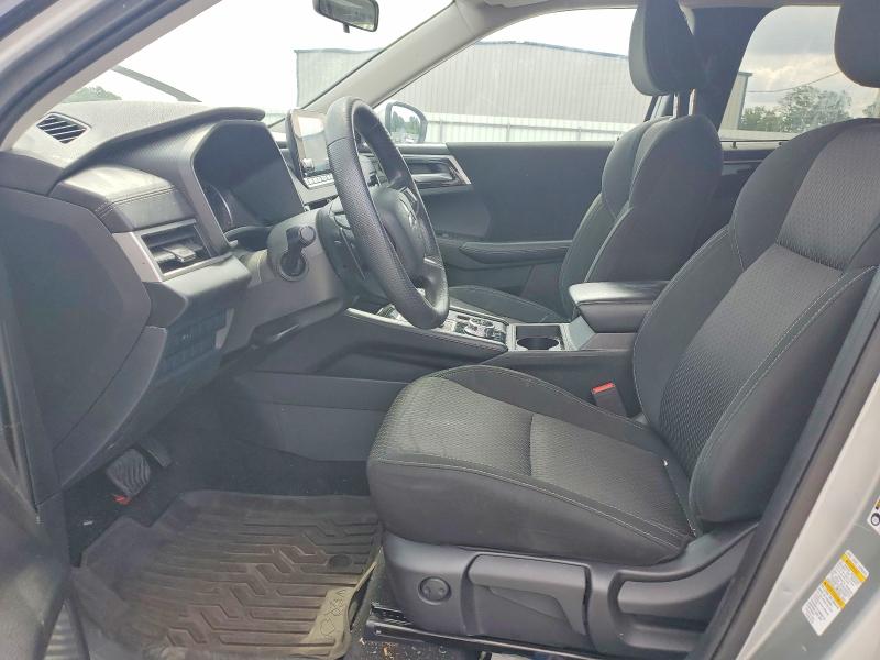 2024 Mitsubishi Outlander VIN JA4J3UA89RZ077976 COPART salvage auction — MINOR DENT/SCRATCHES, SC - CERTIFICATE OF TITLE, sold $16,500 on 2026-07-29 (photo 7)
