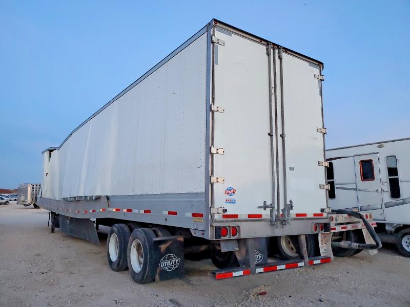 2025 Utility tr VIN 1UYVS2537S7391609 COPART salvage auction — SIDE, TX - SALVAGE VEHICLE TITLE, sold $1,100 on 2026-09-18 (photo 4)