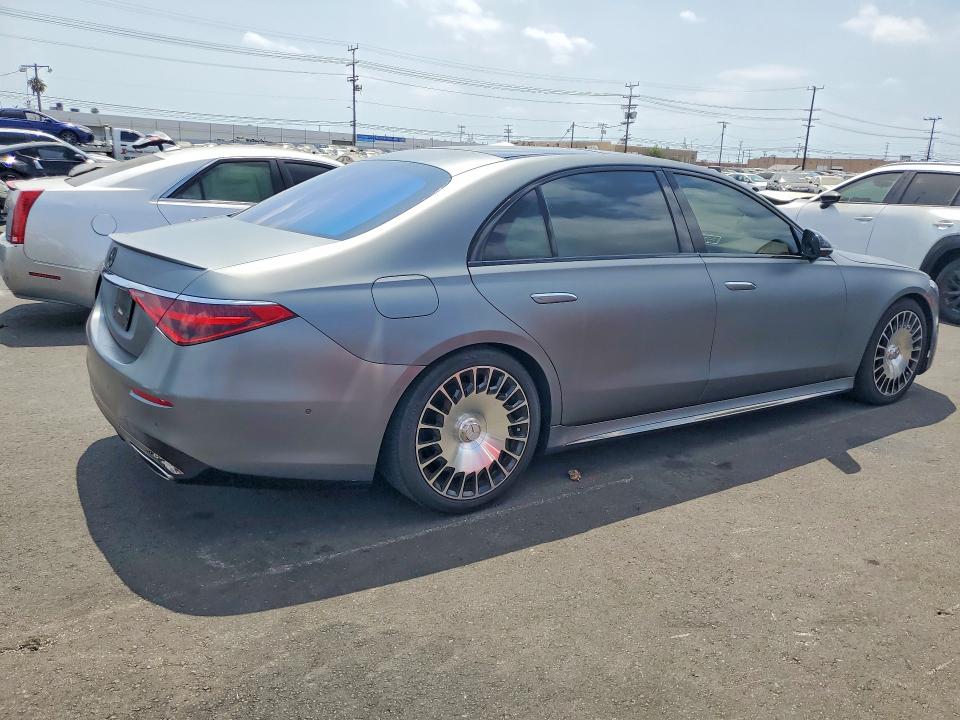 2023 Mercedes-benz S-klasse VIN W1K6G7GB3PA201326 COPART salvage auction — MINOR DENT/SCRATCHES, CA - CERT OF TITLE-SALVAGED, sold $28,250 on 2026-07-06 (photo 3)