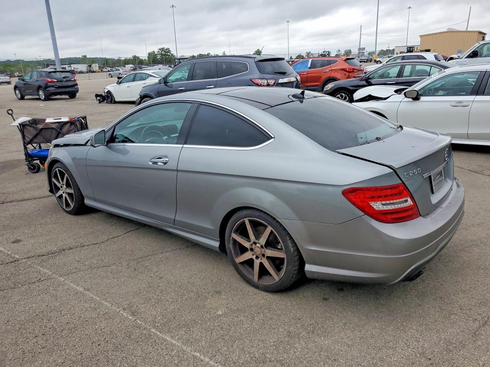 2015 Mercedes-benz C class VIN WDDGJ4HB5FG393993 COPART salvage auction — FRONT END, Oh - Cert Of Title-Salvage, sold $375 on 2026-07-08 (photo 2)