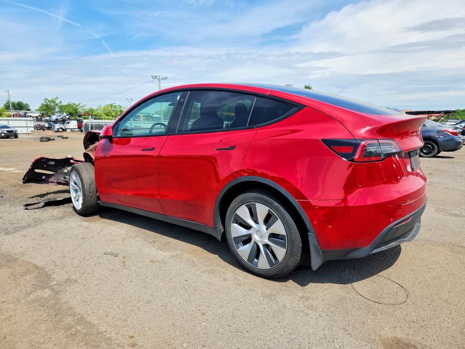 2022 Tesla Model y VIN 7SAYGDEE4NF331427 COPART salvage auction — FRONT END, Ct - Cert Of Title-Salvage, sold $10,100 on 2026-07-10 (photo 2)
