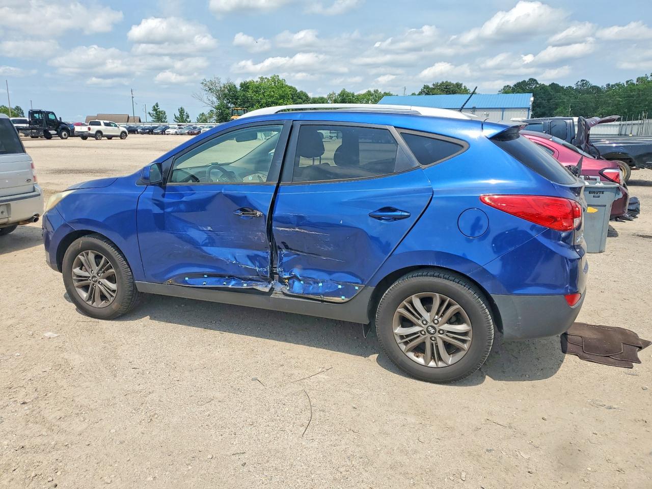 2014 Hyundai Tucson VIN KM8JU3AG2EU799930 COPART salvage auction — Side, AL - CERT OF TITLE-SALVAGE TITLE, sold $1,100 on 2026-07-02 (photo 2)