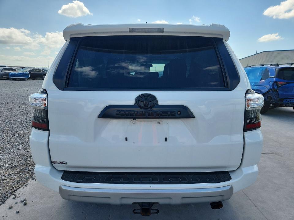 2018 Toyota VIN JTEBU5JR6J5535776 COPART salvage auction — FRONT END, Tx - Salvage Vehicle Title, sold $4,900 on 2026-07-10 (photo 6)