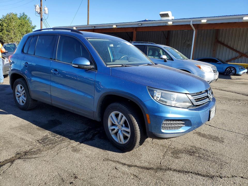 2017 Volkswagen Tiguan VIN WVGAV7AX7HK004603 COPART salvage auction — SIDE, Co - Public - Salvage Title, sold $2,350 on 2026-07-14 (photo 4)