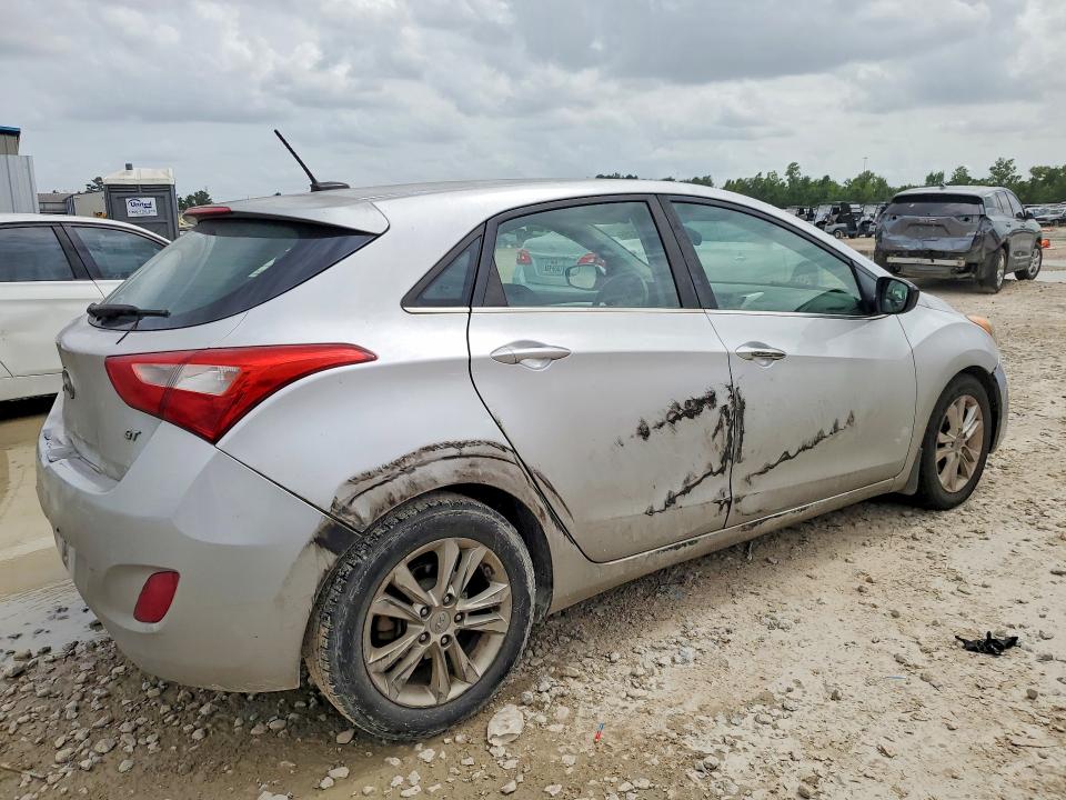 2014 Hyundai Elantra VIN KMHD35LH8EU207397 COPART salvage auction — SIDE, Tx - Salvage Vehicle Title, sold $925 on 2026-07-10 (photo 3)
