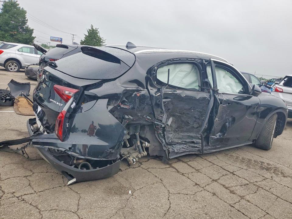 2018 Alfa romeo Stelvio VIN ZASFAKBNXJ7B69213 COPART salvage auction — REAR END, Oh - Cert Of Title-Salvage, sold $1,100 on 2026-07-15 (photo 3)