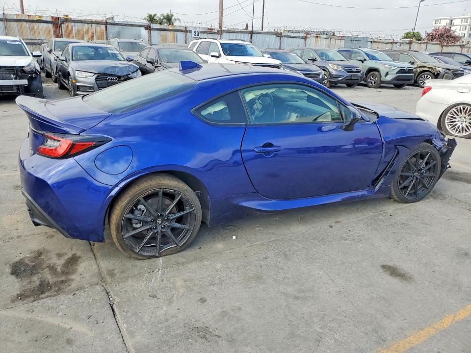 2025 Toyota Gr 86 VIN JF1ZNBE12S9755953 COPART salvage auction — FRONT END, Az - Dis/Dlr/Exp Only Salvage Title, sold $8,200 on 2026-07-29 (photo 3)