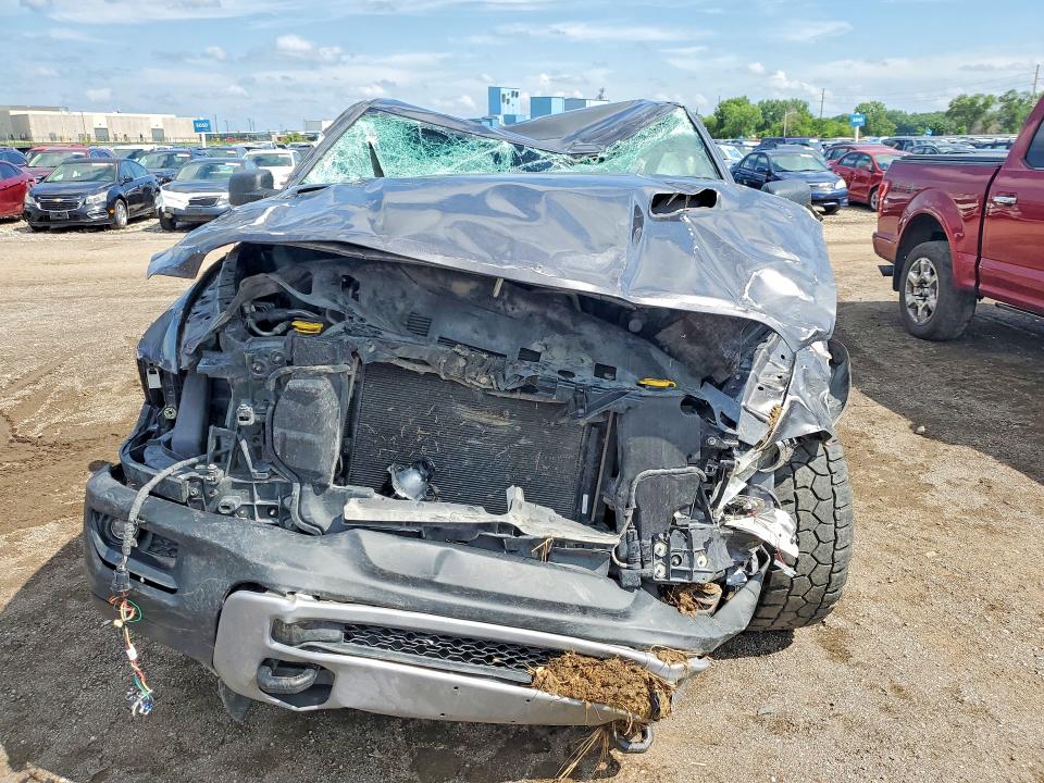2017 Ram 1500 VIN 1C6RR7YT0HS810806 COPART salvage auction — ROLLOVER, Ia - Cert Of Title-Salvage Title, sold $2,050 on 2026-07-31 (photo 5)