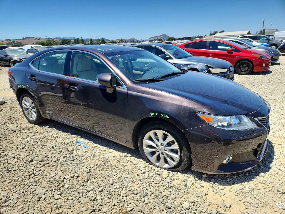 2013 Lexus ES VIN JTHBW1GG0D2021228 COPART salvage auction — FRONT END, Ca - Salvage Certificate, sold $2,750 on 2026-07-16 (photo 4)
