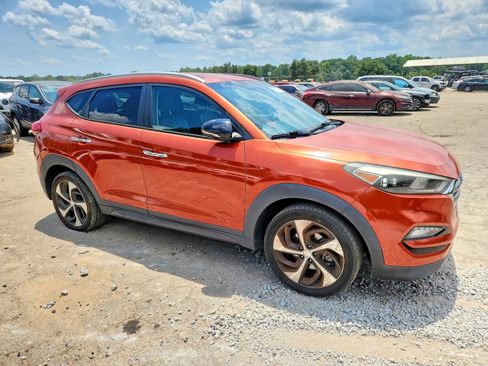 2016 Hyundai Tucson VIN KM8J33A27GU074821 COPART salvage auction — SIDE, Fl - Certificate Of Title, sold $3,200 on 2026-07-09 (photo 4)