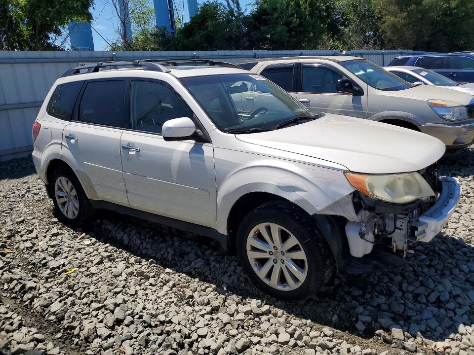 2013 Subaru VIN JF2SHADC3DH427452 COPART salvage auction — FRONT END, Nj - Cert Of Title-Salvage, sold $575 on 2026-07-20 (photo 4)