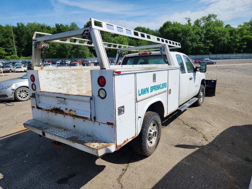 2012 Chevrolet Silverado 2500 VIN 1GB2KVCG7CZ327265 COPART salvage auction — VANDALISM, Pa - Cert Of Title, sold $1,975 on 2026-07-09 (photo 3)