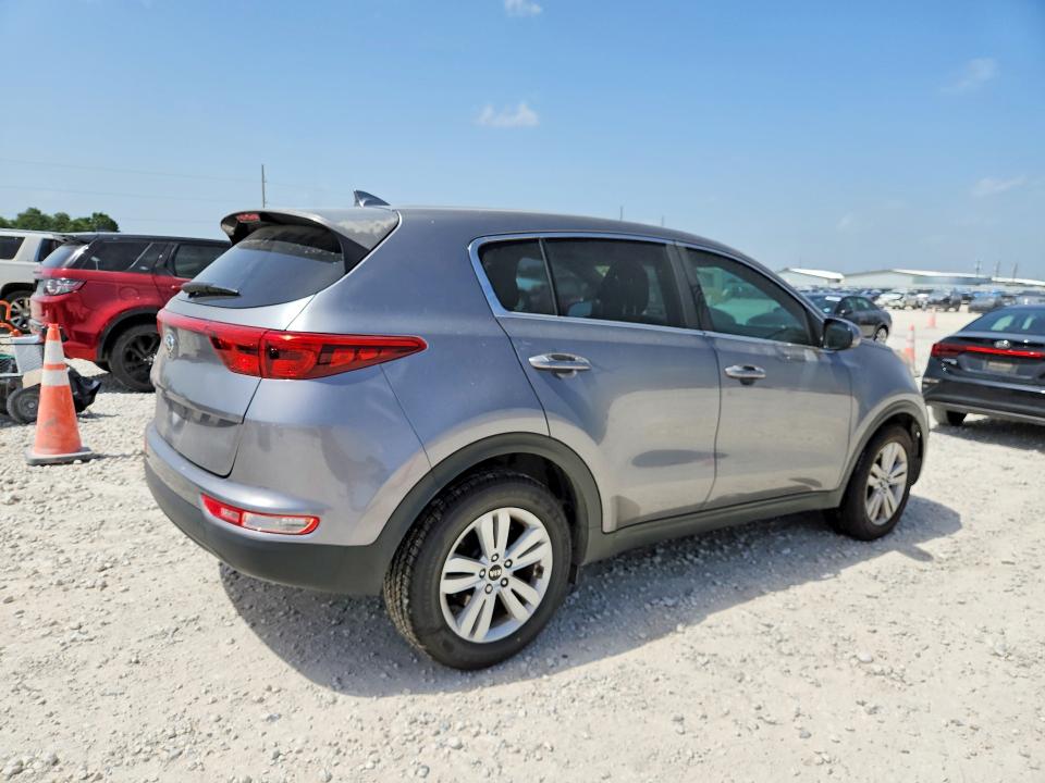 2018 Kia Sportage VIN KNDPM3AC9J7350913 COPART salvage auction — VANDALISM, TX - SALVAGE VEHICLE TITLE, sold $3,100 on 2026-07-23 (photo 3)