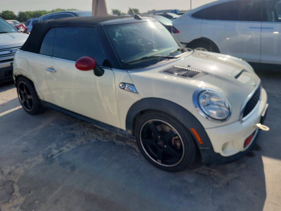 2014 Mini VIN WMWZP3C57ET298352 COPART salvage auction — REAR END, Tx - Salvage Vehicle Title, sold $850 on 2026-08-06 (photo 4)