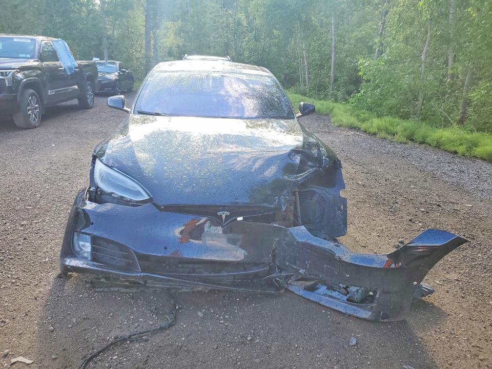 2017 Tesla Model s VIN 5YJSA1E4XHF187137 COPART salvage auction — FRONT END, ON - PERMIT SALVAGE, sold $350 on 2026-07-23 (photo 5)