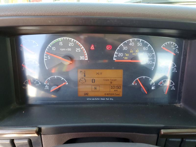 2018 Volvo Vn VIN 4V4N39TG4JN892840 COPART salvage auction — NORMAL WEAR, In - Certificate Of Title, sold $5,200 on 2026-07-09 (photo 8)