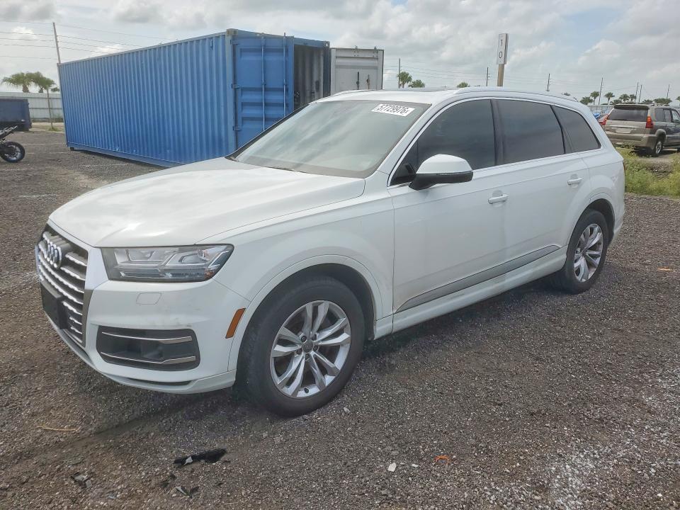 2017 Audi Q7 VIN WA1LAAF75HD033692 COPART salvage auction — MINOR DENT/SCRATCHES, Mn - Certificate Of Title, sold $4,300 on 2026-07-21 (photo 1)