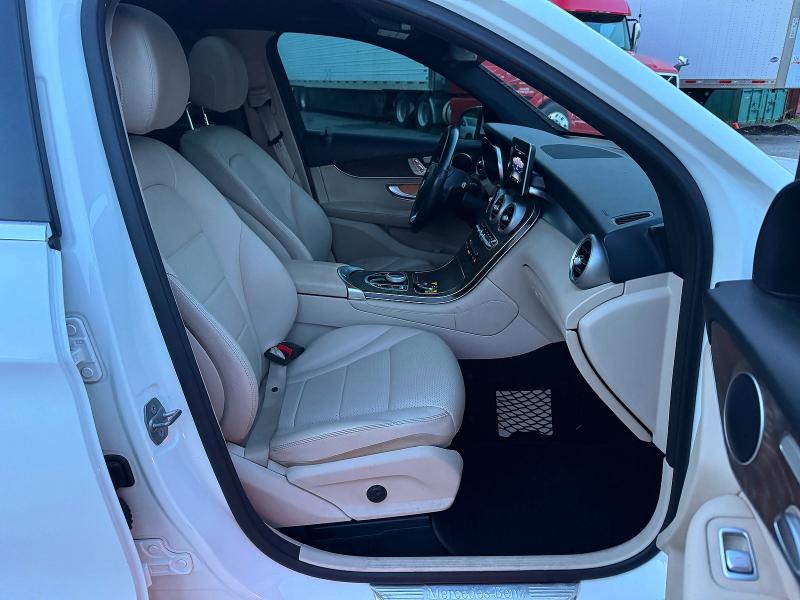 2018 Mercedes-benz Glc VIN WDC0G4KB9JF438882 COPART salvage auction — NORMAL WEAR, In - Certificate Of Title (P), sold $8,200 on 2026-07-13 (photo 5)