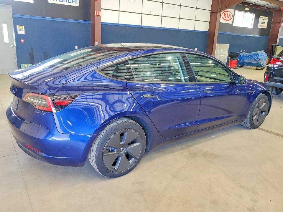 2023 Tesla Model 3 VIN 5YJ3E1EA0PF550980 COPART salvage auction — MINOR DENT/SCRATCHES, Ma - Cert Of Title-Reconstrctd Coll (P), sold $13,600 on 2026-07-02 (photo 3)