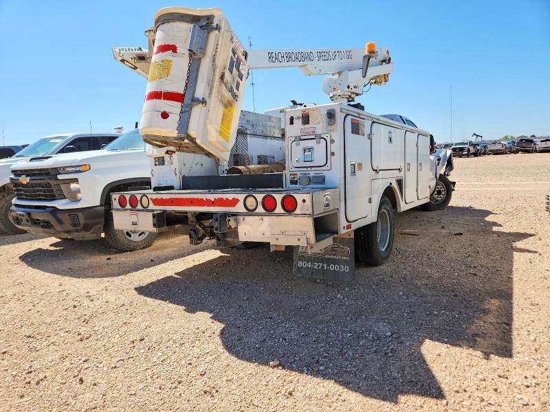 2008 Ford F-350 super duty VIN 1FDWF36588EE43505 COPART salvage auction — FRONT END, TX - SALVAGE VEHICLE TITLE, sold $1,700 on 2026-07-09 (photo 4)