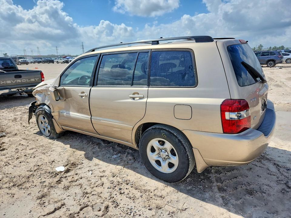 2005 Toyota Highlander VIN JTEGP21A250061351 COPART salvage auction — FRONT END, Tx - Salvage Vehicle Title, sold $1,200 on 2026-07-14 (photo 2)