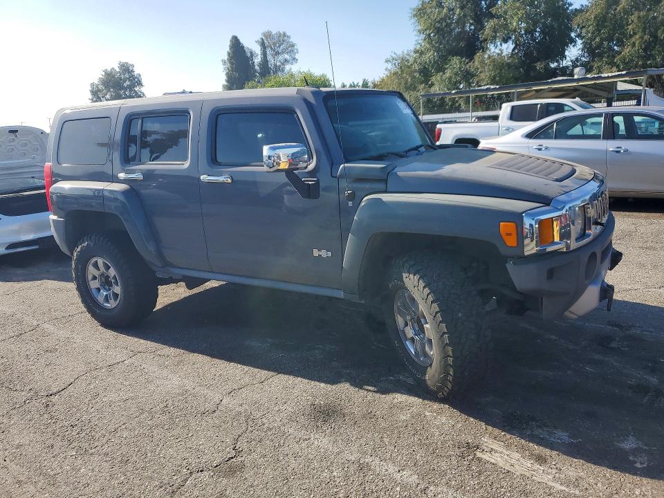 2008 Hummer H3 VIN 5GTEN13E888151081 COPART salvage auction — MINOR DENT/SCRATCHES, Ca - Dis/Dlr/Exp Only Clean Title, sold $725 on 2026-07-10 (photo 4)