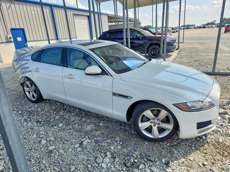 2018 Jaguar Xf VIN SAJBS4FX7JCY54340 COPART salvage auction — REAR END, Mo - Salvage Certificate Of Title (P), sold $1,450 on 2026-07-27 (photo 4)