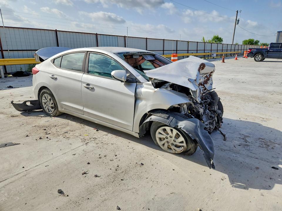 2017 Hyundai Elantra VIN KMHD74LF7HU087593 COPART salvage auction — FRONT END, Salvage Title, sold $175 on 2026-07-31 (photo 4)