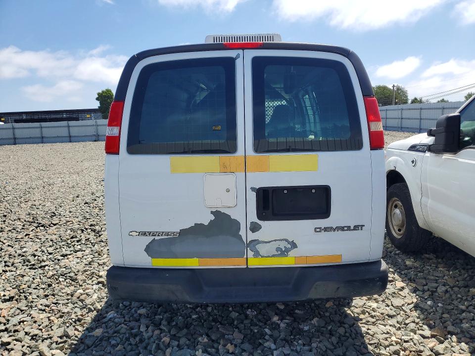 2006 Chevrolet Express 2500 VIN 1GCGG25V261232354 COPART salvage auction — MINOR DENT/SCRATCHES, CA - DIS/DLR/EXP ONLY CLEAN TITLE, sold $1,600 on 2026-07-09 (photo 6)