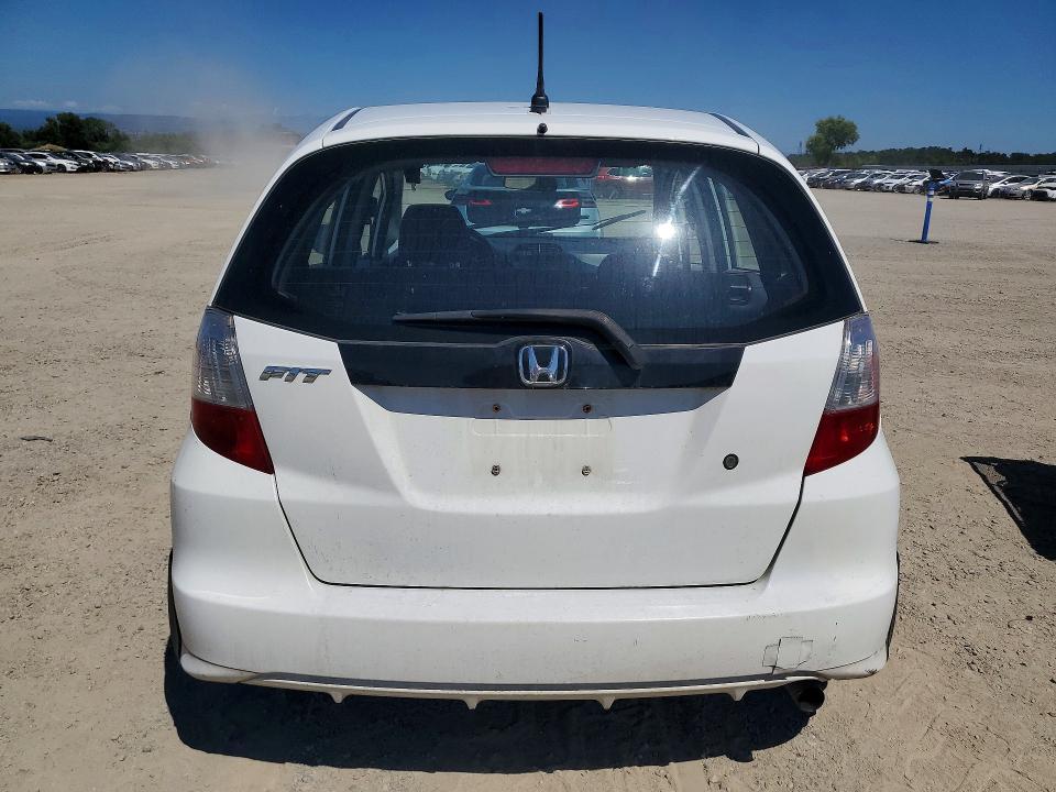 2009 Honda Fit VIN JHMGE882X9S021913 COPART salvage auction — MECHANICAL, Ca - Dis/Dlr/Exp Only Clean Title, sold $975 on 2026-07-10 (photo 6)