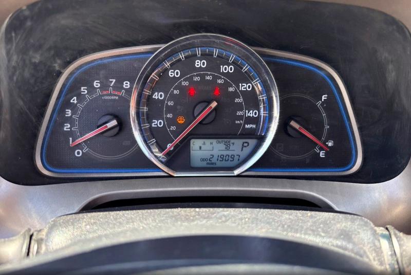 2013 Toyota Rav 4 VIN 2T3DFREV8DW094493 COPART salvage auction — MINOR DENT/SCRATCHES, Ca - Dis/Dlr/Exp Only Clean Title (P), sold $29,500 on 2026-07-02 (photo 8)