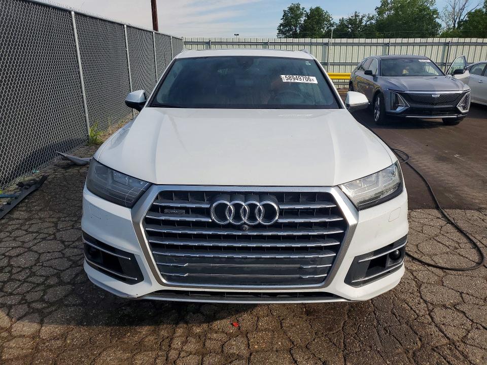 2017 Audi Q7 VIN WA1VAAF78HD057168 COPART salvage auction — MECHANICAL, OH - DEALER ONLY CLEAN TITLE, sold $3,550 on 2026-07-04 (photo 5)