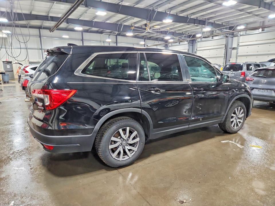 2022 Honda Pilot VIN 5FNYF6H51NB083872 COPART salvage auction — REAR END, MN - CERT OF TITLE-SALVAGE, sold $13,100 on 2026-09-01 (photo 3)