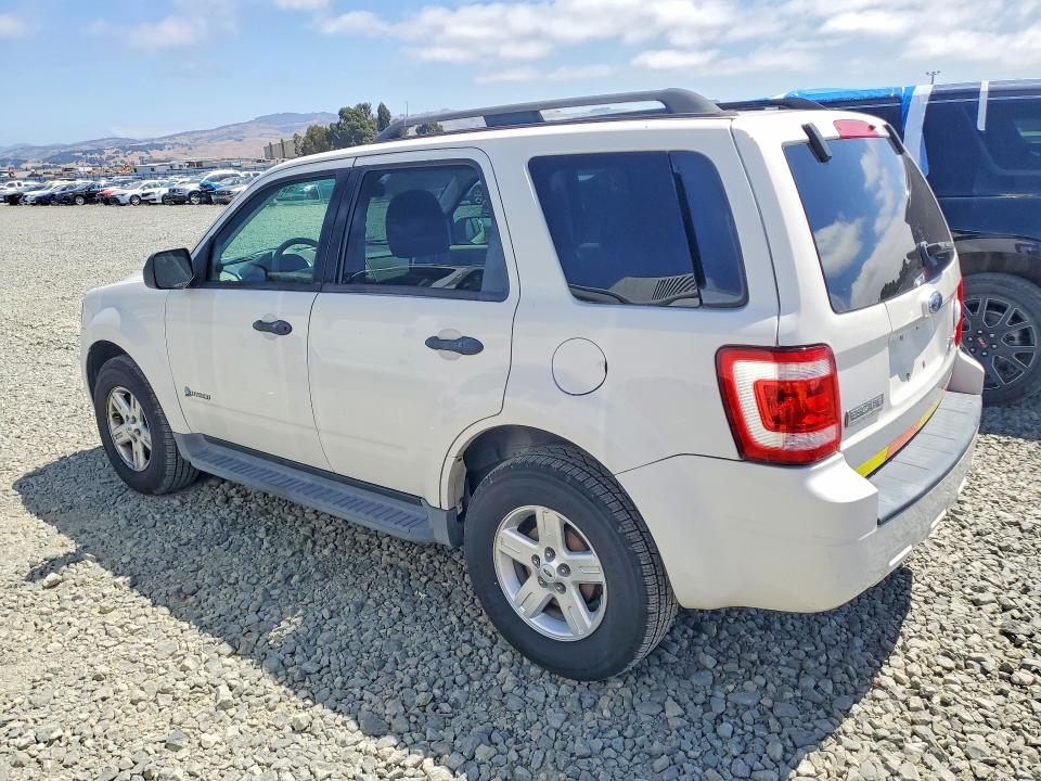 2009 Ford VIN 1FMCU493X9KC50557 COPART salvage auction — MINOR DENT/SCRATCHES, Ca - Dis/Dlr/Exp Only Clean Title, sold $2,600 on 2026-07-09 (photo 2)