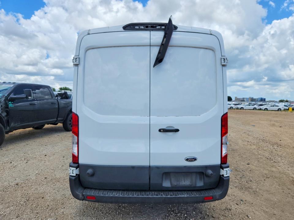 2018 Ford Transit VIN 1FTYR2CM5JKB24807 COPART salvage auction — FRONT END, Tx - Certificate Of Title, sold $1,200 on 2026-07-09 (photo 6)