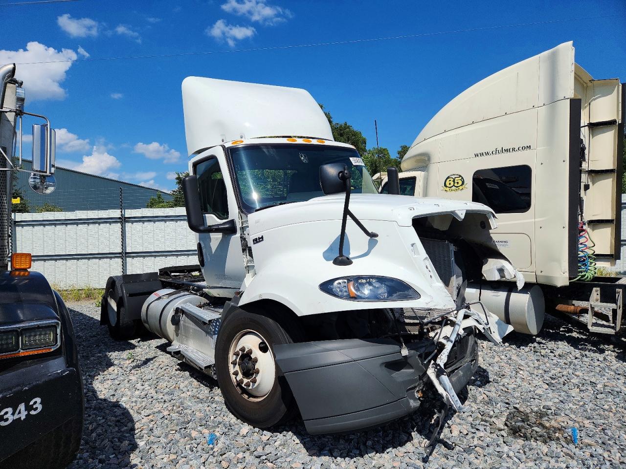 2025 International Rh613 VIN 3HSDXSZN9SN475266 — COPART salvage auction photo
