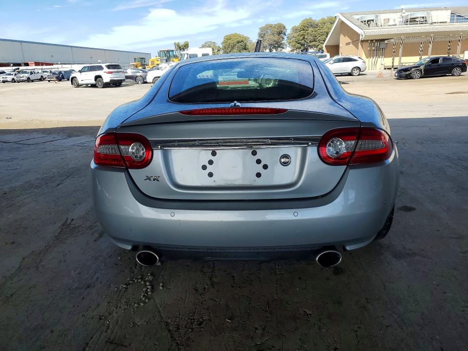 2011 Jaguar Xk series VIN SAJWA4FB1BLB39034 COPART salvage auction — MINOR DENT/SCRATCHES, CA - DIS/DLR/EXP ONLY CLEAN TITLE, sold $3,200 on 2026-07-16 (photo 6)