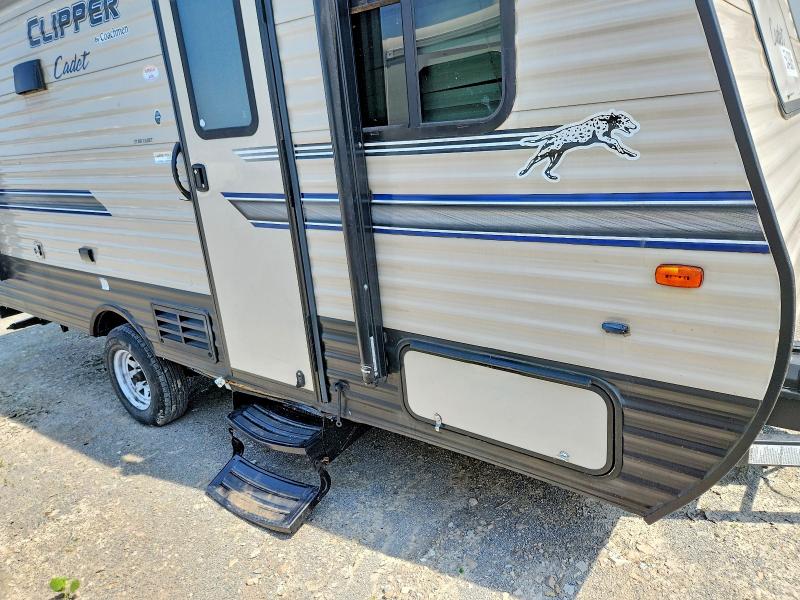 2019 Clipper Recreational vehicle (rv) VIN 5ZT2CWFC5K5041216 COPART salvage auction — SIDE, IL - SALVAGE CERTIFICATE, sold $3,150 on 2026-07-30 (photo 9)