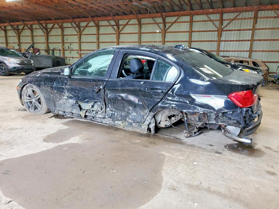 2013 BMW VIN WBA3B1C56DF461403 COPART salvage auction — REAR END, ON - PERMIT IRREPAIRABLE, sold $125 on 2026-07-23 (photo 2)