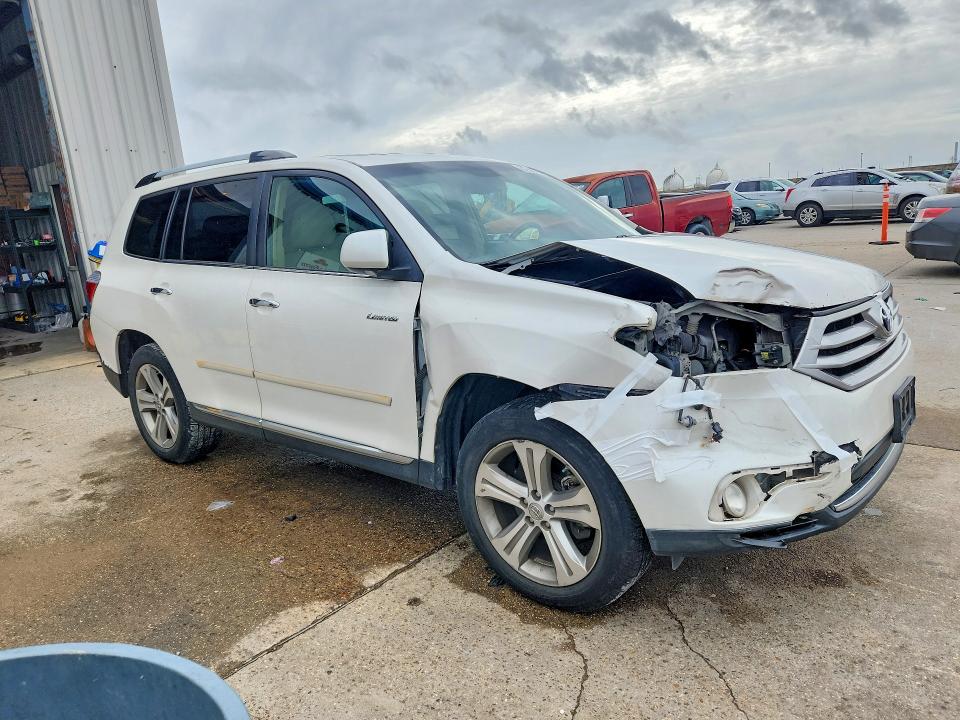 2011 Toyota Highlander VIN 5TDYK3EH9BS047444 COPART salvage auction — FRONT END, La - Cert Of Title-Salvage, sold $5,300 on 2026-07-29 (photo 4)