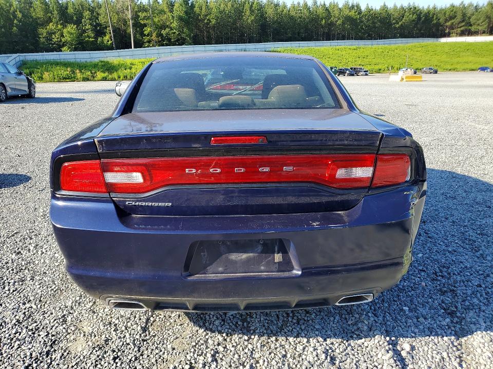 2013 Dodge Charger VIN 2C3CDXBG8DH624235 COPART salvage auction — FRAME DAMAGE, Sc - Cert Of Title-Dlr Only >25%, sold $200 on 2026-07-09 (photo 6)