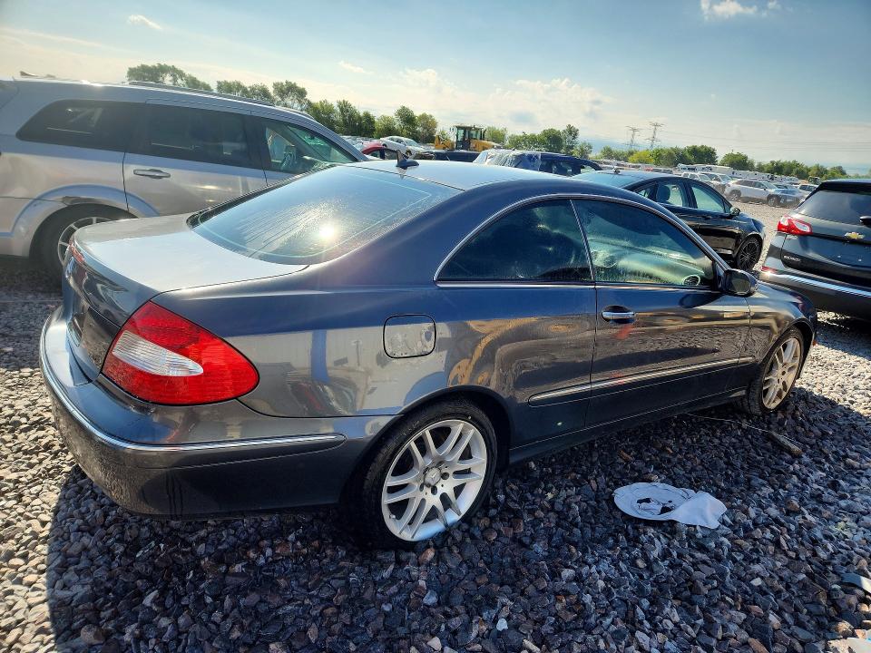 2008 Mercedes-benz Clk-klasse VIN WDBTJ56H98F238201 COPART salvage auction — MINOR DENT/SCRATCHES, Il - Salvage Cert-Flood, sold $275 on 2026-08-17 (photo 3)