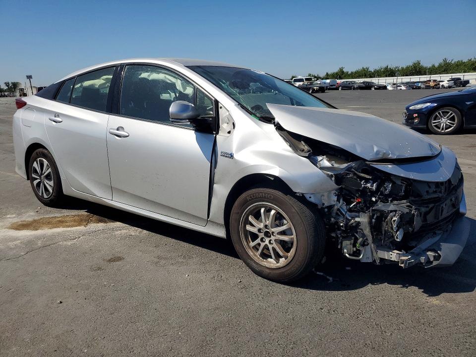 2018 Toyota Prius VIN JTDKARFP1J3104088 COPART salvage auction — FRONT END, Ca - Salvage Certificate, sold $70 on 2026-07-30 (photo 4)